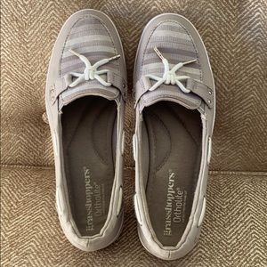 Women’s Grasshoppers Ortholite loafer- Mint!!